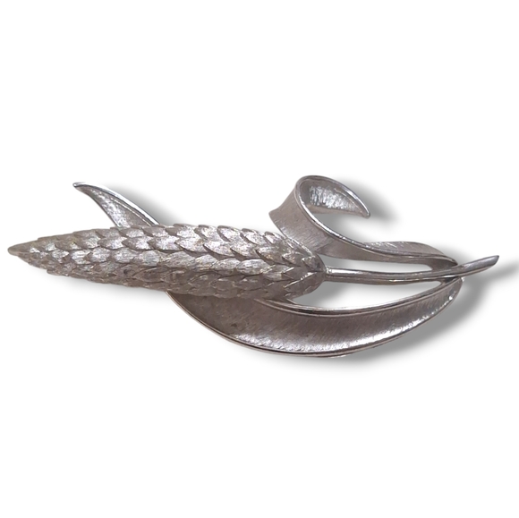 Vtg Crown Trifari Wheat Stalk Brooch Silver Tone Textured Brushed Large 3" - Picture 1 of 9